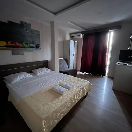 Apartments Lati Ulcinj Exterior photo