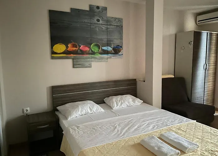 Apartments Lati